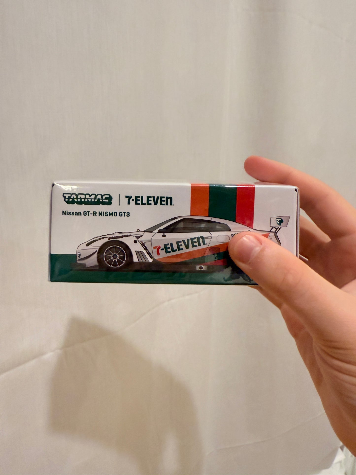 TARMAC WORKS 7-Eleven Nissan GT-R NISMO GT3 Taiwan Special Edition Pair VHTF