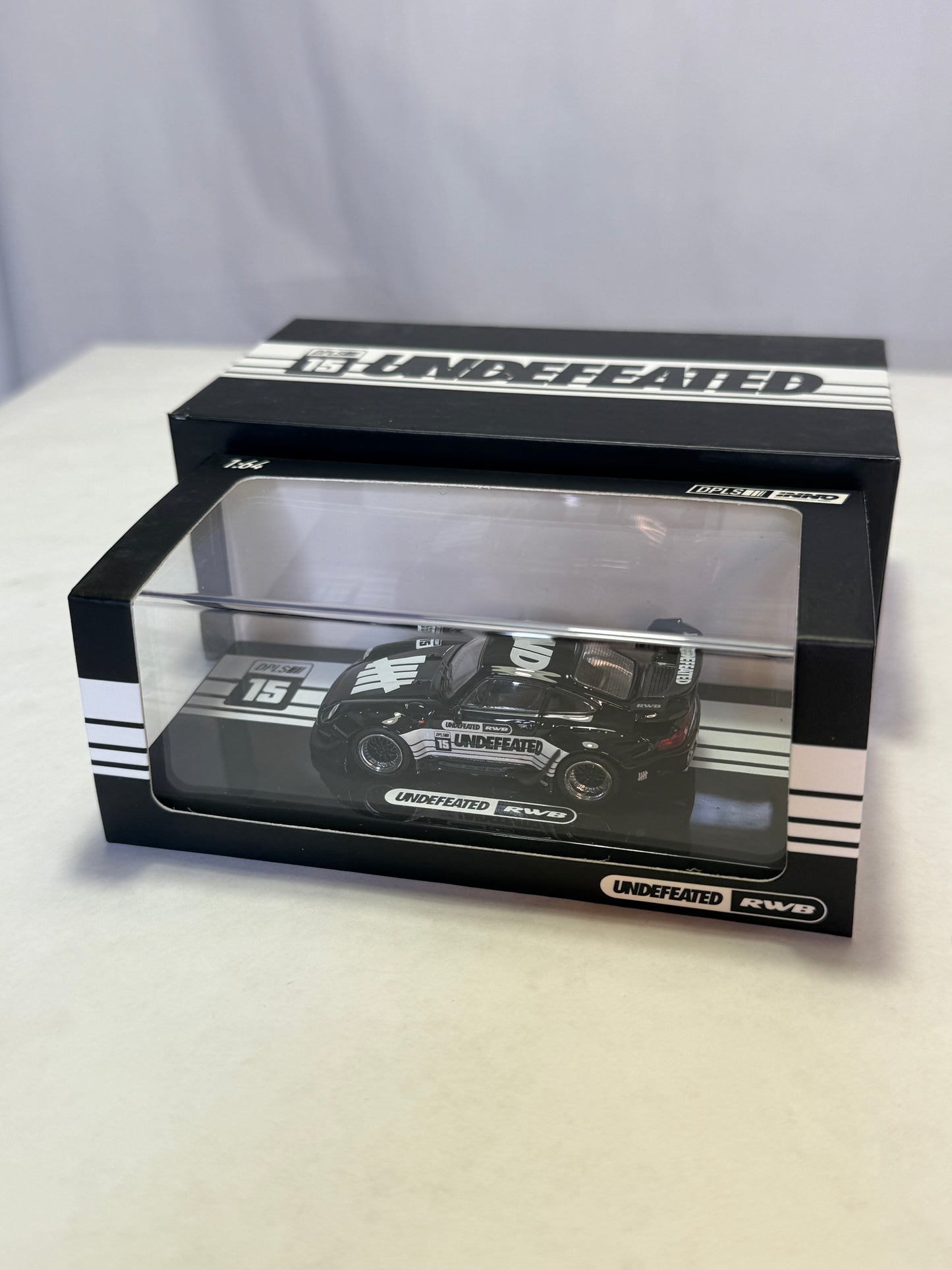 INNO64 DPLS TASKL UNDEFEATED Porsche RWB 993 Black Limited