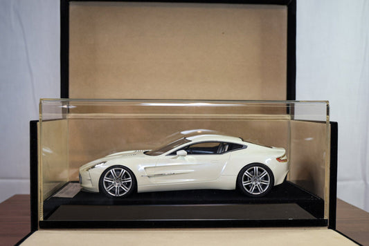 1/18 Tecnomodel Aston Martin One-77