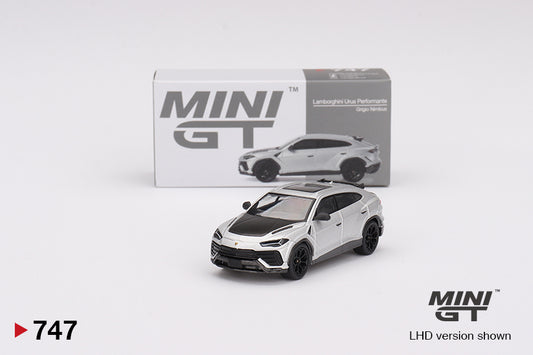 MiniGT 1/64 Lamborghini Urus Performante