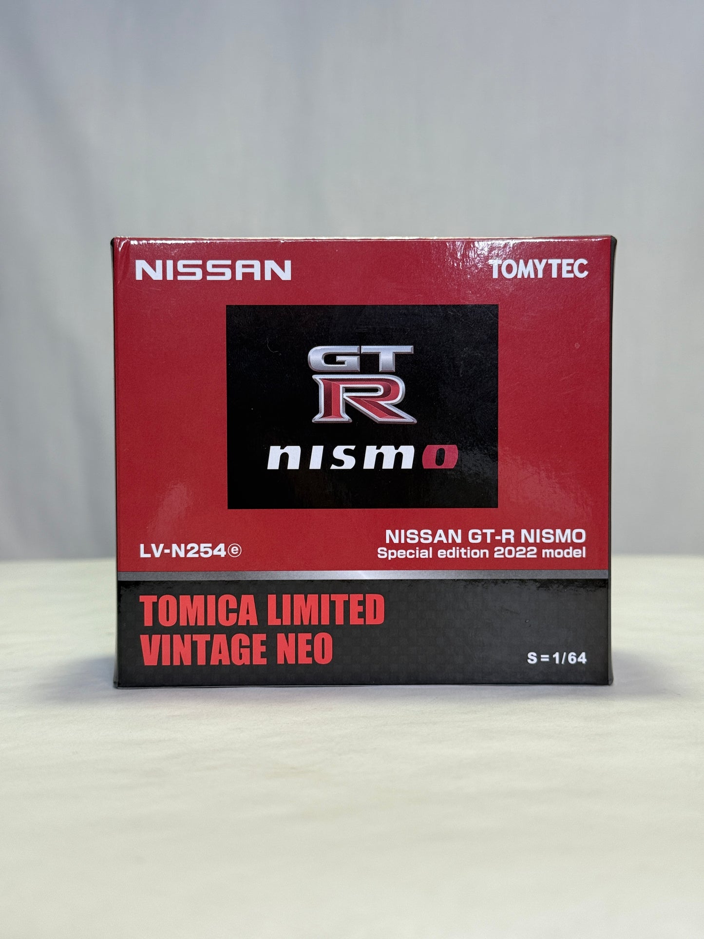 TLV NEO LV-N317d 1/64 NISSAN GT-R NISMO Special ed. 2024 (Red)