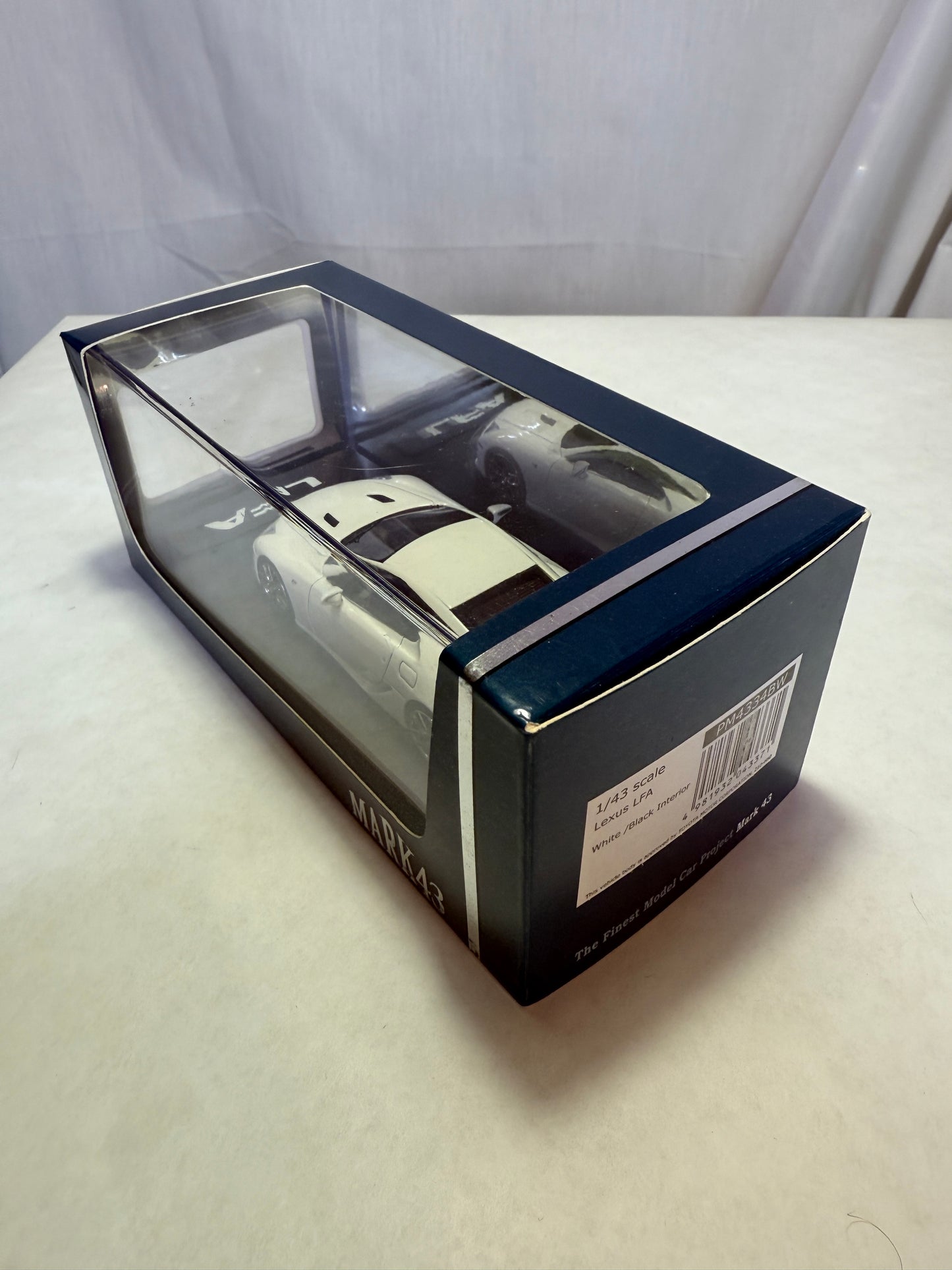 MARK43 1/43 Lexus LFA White Minicar Carbon Roof New Model