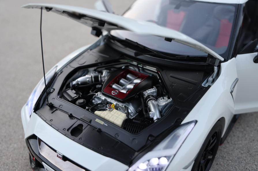 1/8 Nissan R35 GTR Nismo