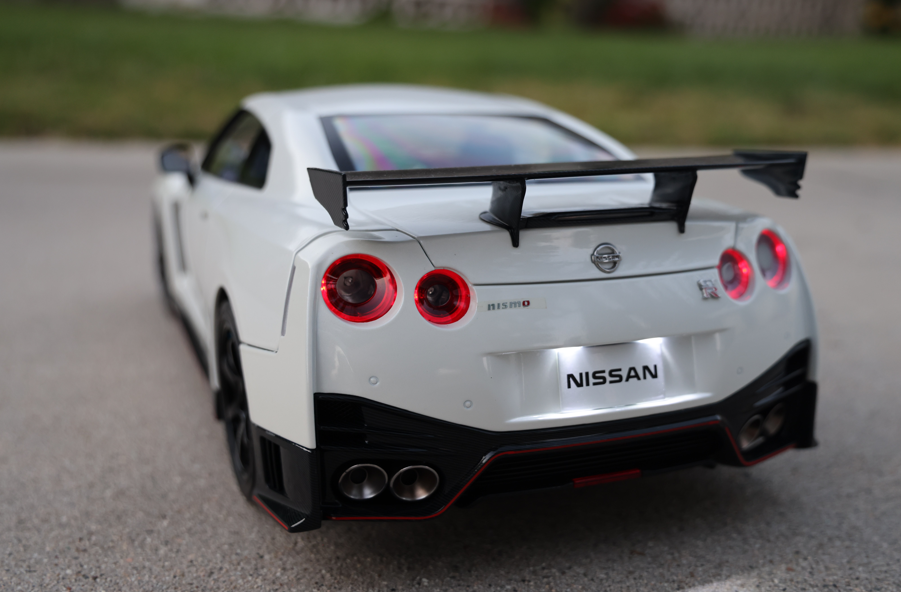 1/8 Nissan R35 GTR Nismo