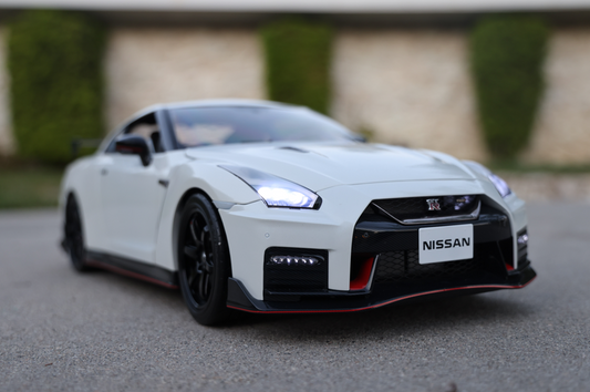 1/8 Nissan R35 GTR Nismo