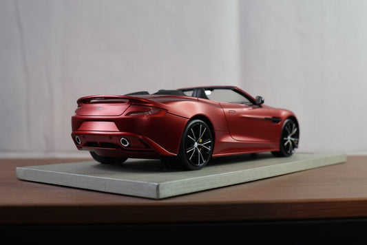 1/18 Tecnomodel Aston Martin Vanquish Volante
