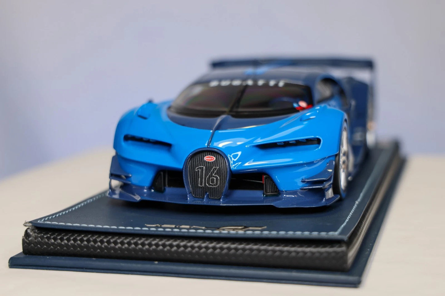 MR Collection 1:18 Bugatti Vision GT Resin Model Car