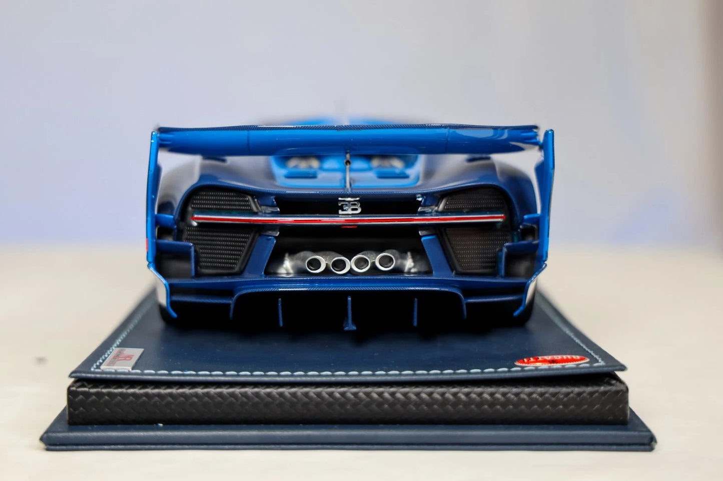 MR Collection 1:18 Bugatti Vision GT Resin Model Car